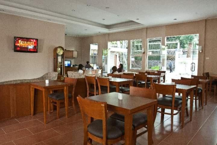 U Village Hotel And Villa Μπαντούνγκ Εξωτερικό φωτογραφία
